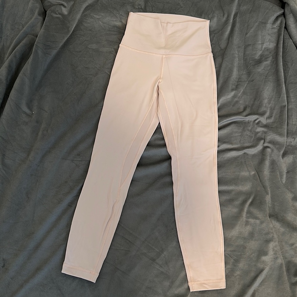 WORN ONCE: 25” lululemon high waisted wunder unders size 4- light pink